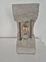 Lampe en béton style industriel