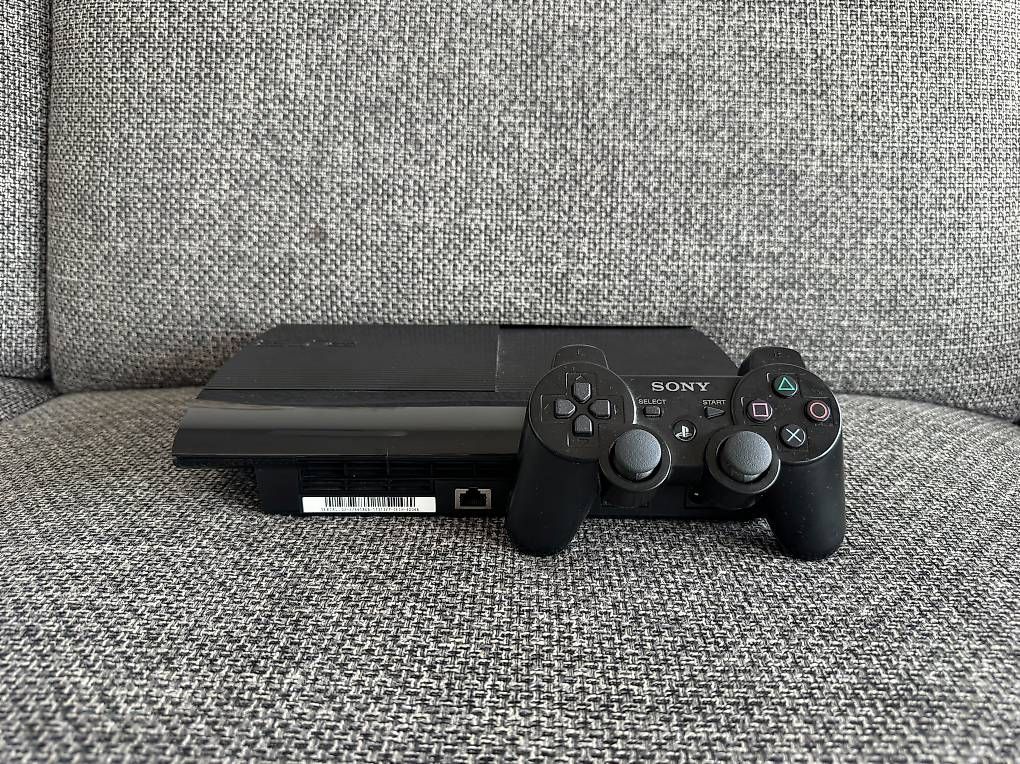Sony Console: PlayStation 3 Super Slim - Like New – Nuovo (secondo la descrizione) da Horgen venduto da peterp 4