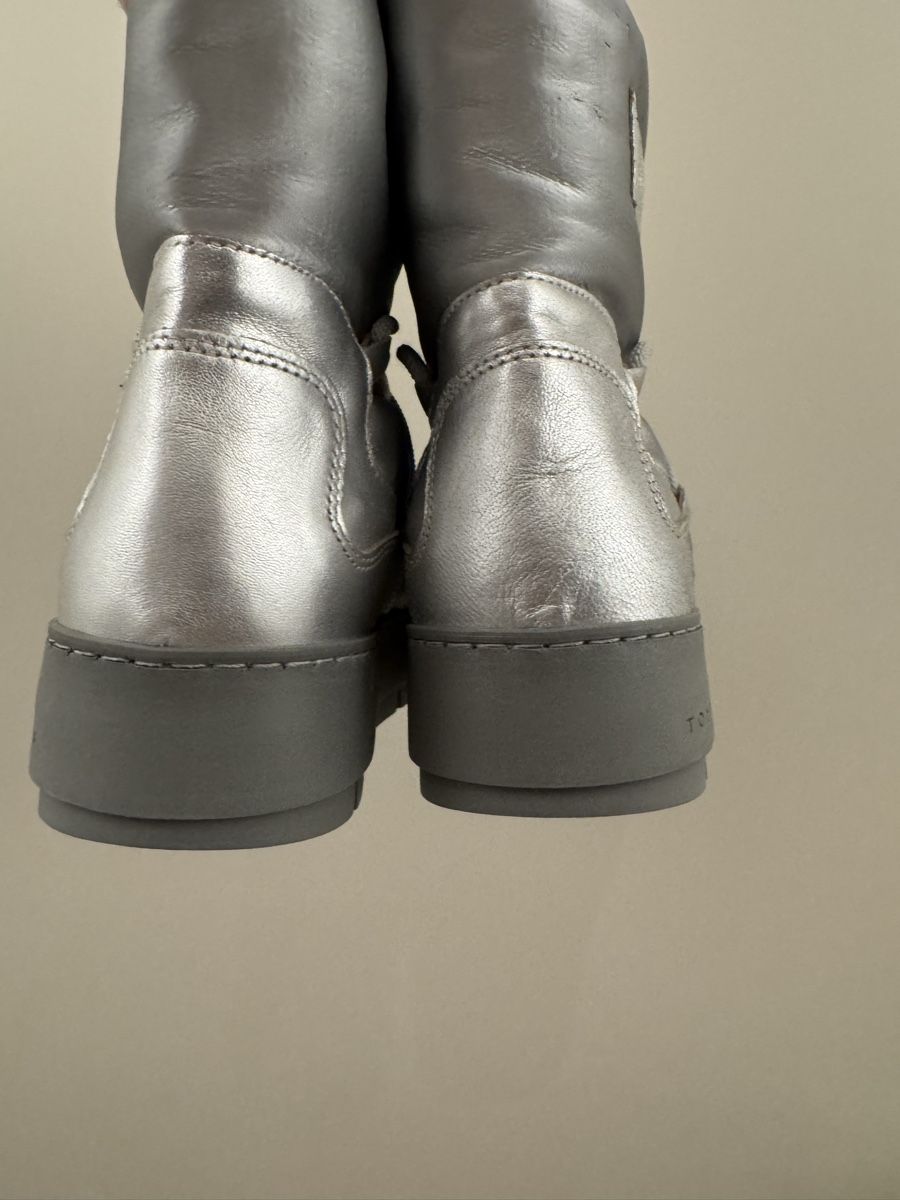 Tommy Hilfiger Scarpe da donna: TOMMY HILFIGER SCHNEESCHUHE ESSENTIAL SILBER GRAU 37 – Nuovo (secondo la descrizione) da Altendorf venduto da Mar_t7f5 6