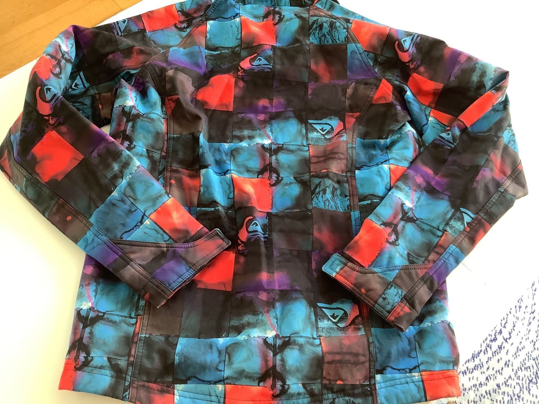 Quiksilver Jacken & Mäntel: QUICKSILVER -  Softshell Windstopper 164 – Gebraucht aus Meiringen von Jwash 3