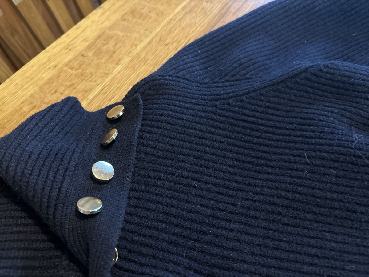 Mango Pullover & Sweatshirts: Mango pull taille S – Gebraucht aus Attalens von Skorpionica 1