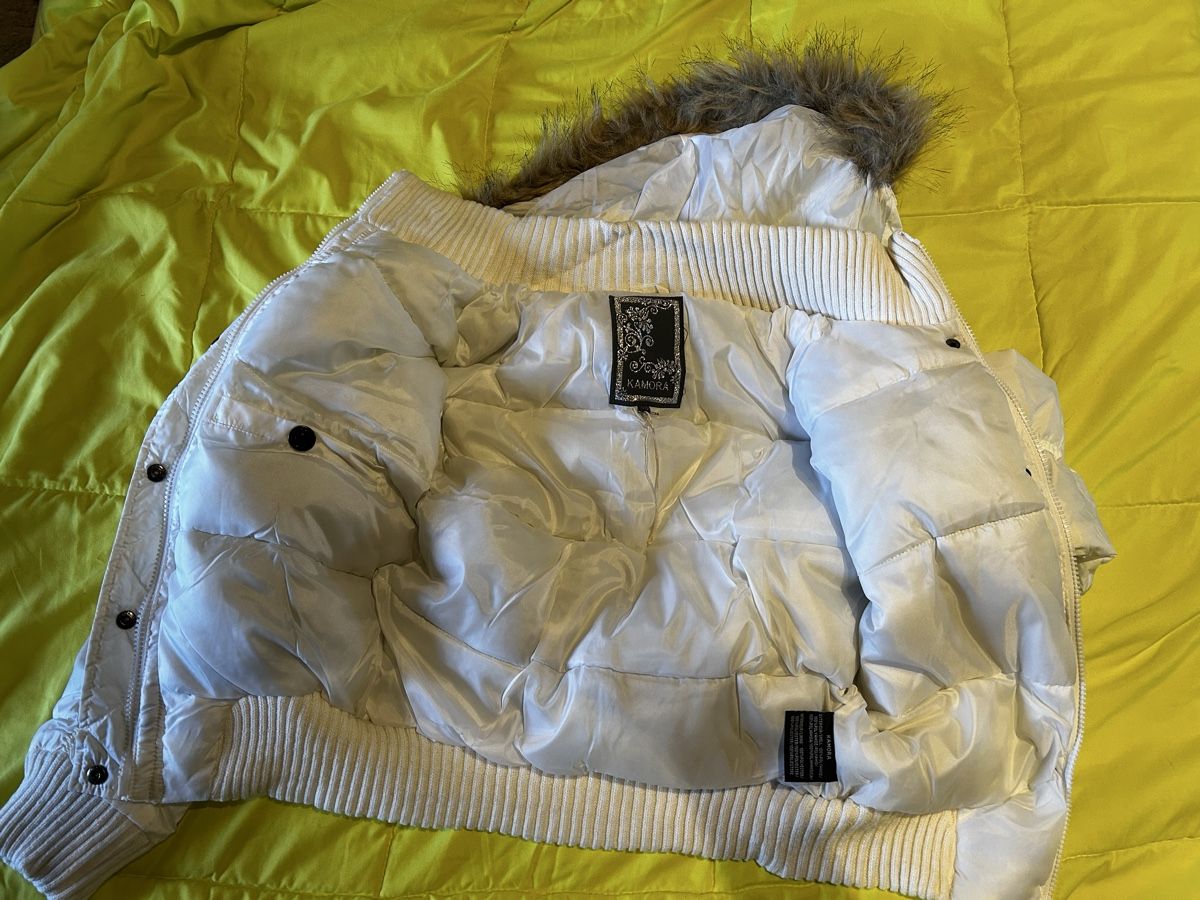 Vestes: Veste doudoune courte – Neuf (Voir description) à Bernex par joe_6dn9 2