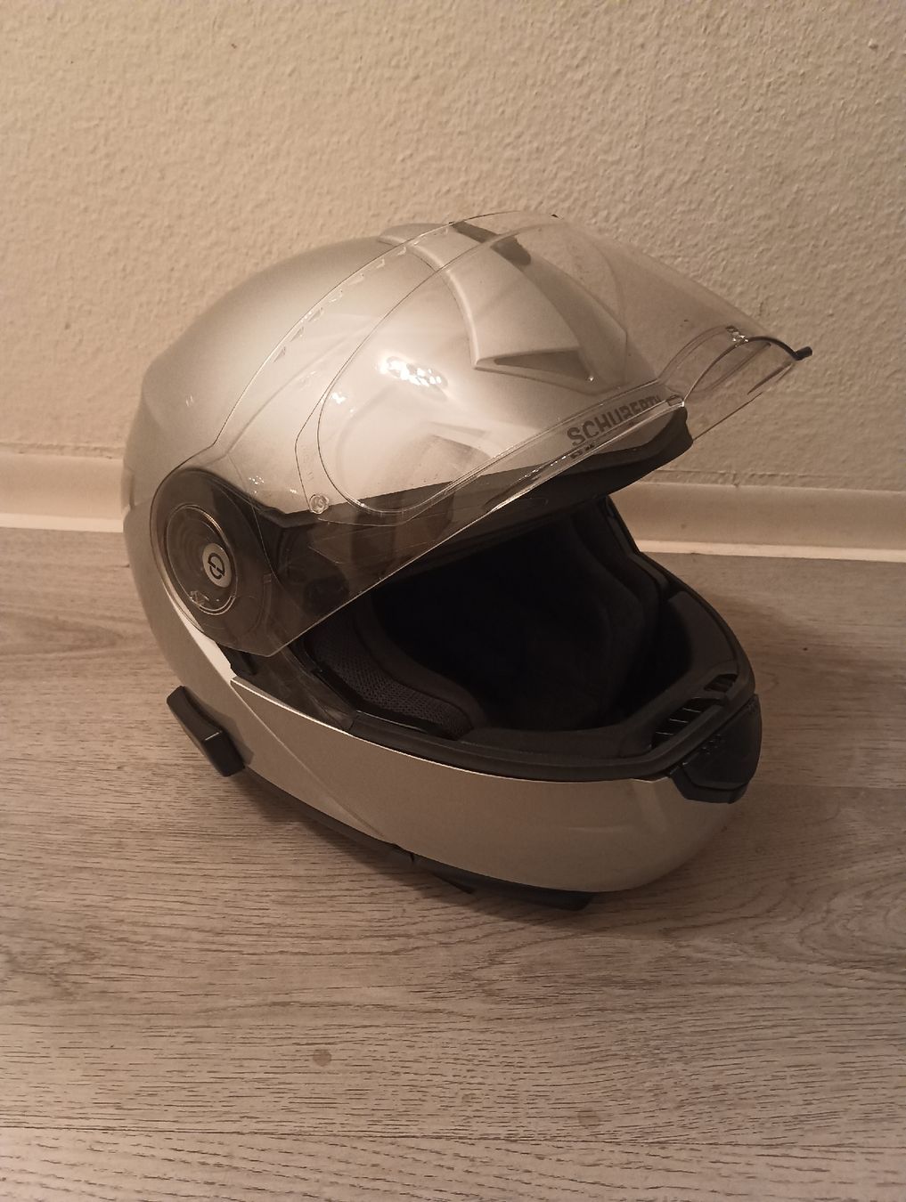 Caschi & visiere: Schuberth Flip-Up Helmet - Great Condition for Spring Rides! – Usato da Dietikon venduto da isa_pz9m 3