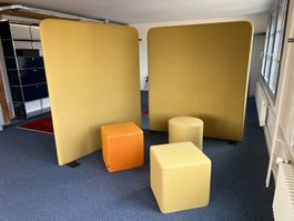 2x Akustik Raumteiler und 3x Schallabsorbierender Hocker
