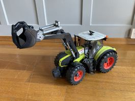 Bruder Claas 950 mit Frontlader