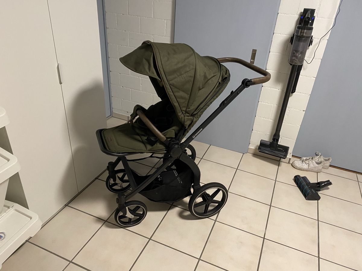 Gesslein Carrozzine: Gesslein Kinderwagen – Usato da Sarnen venduto da sches15 2