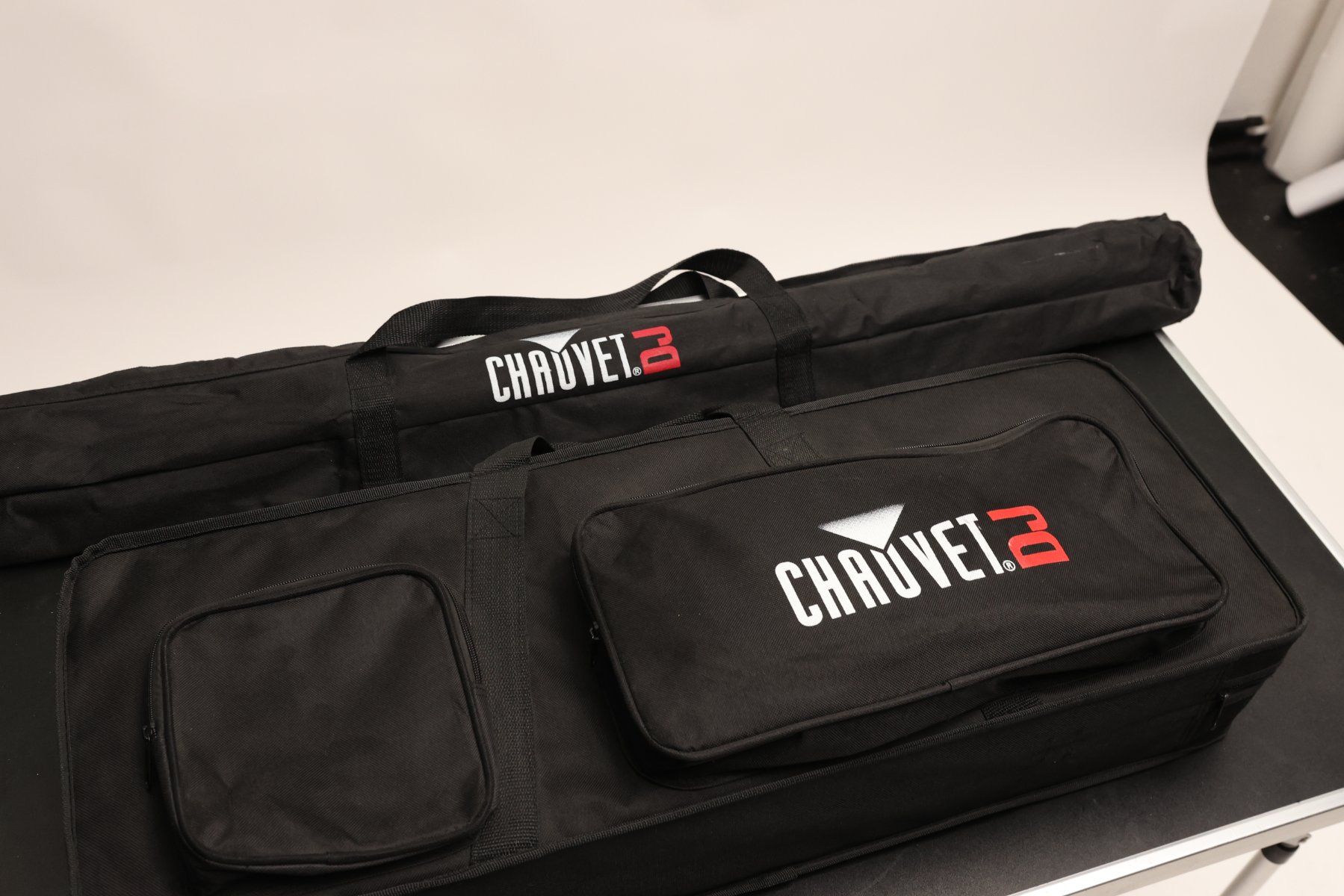 Lampes: Chauvet DJ COREbar 4 kit éclairage LED + trépied – D'occasion à Cologny par Mig210 4