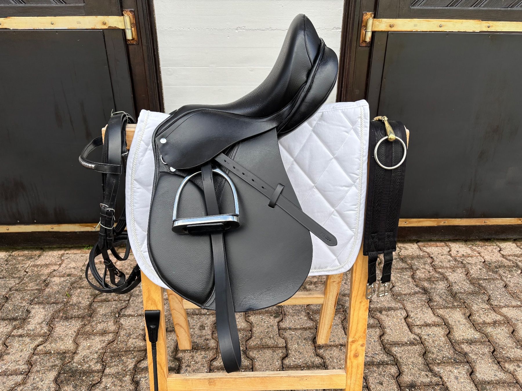Sattel & Sattelzubehör: schöner Ponysattel – Gebraucht aus Feldbach von Fea1 2