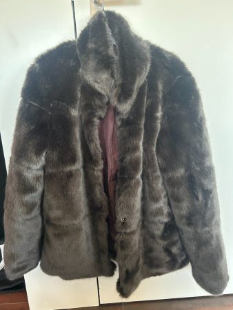 schöne Kunstfelljacke von VERO MODA