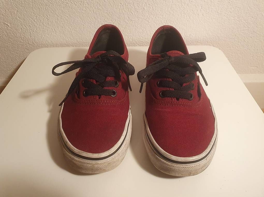 Vans Scarpe da uomo: Vans Authentic / Grösse 34.5 – Usato da Bern venduto da PH85BE 1