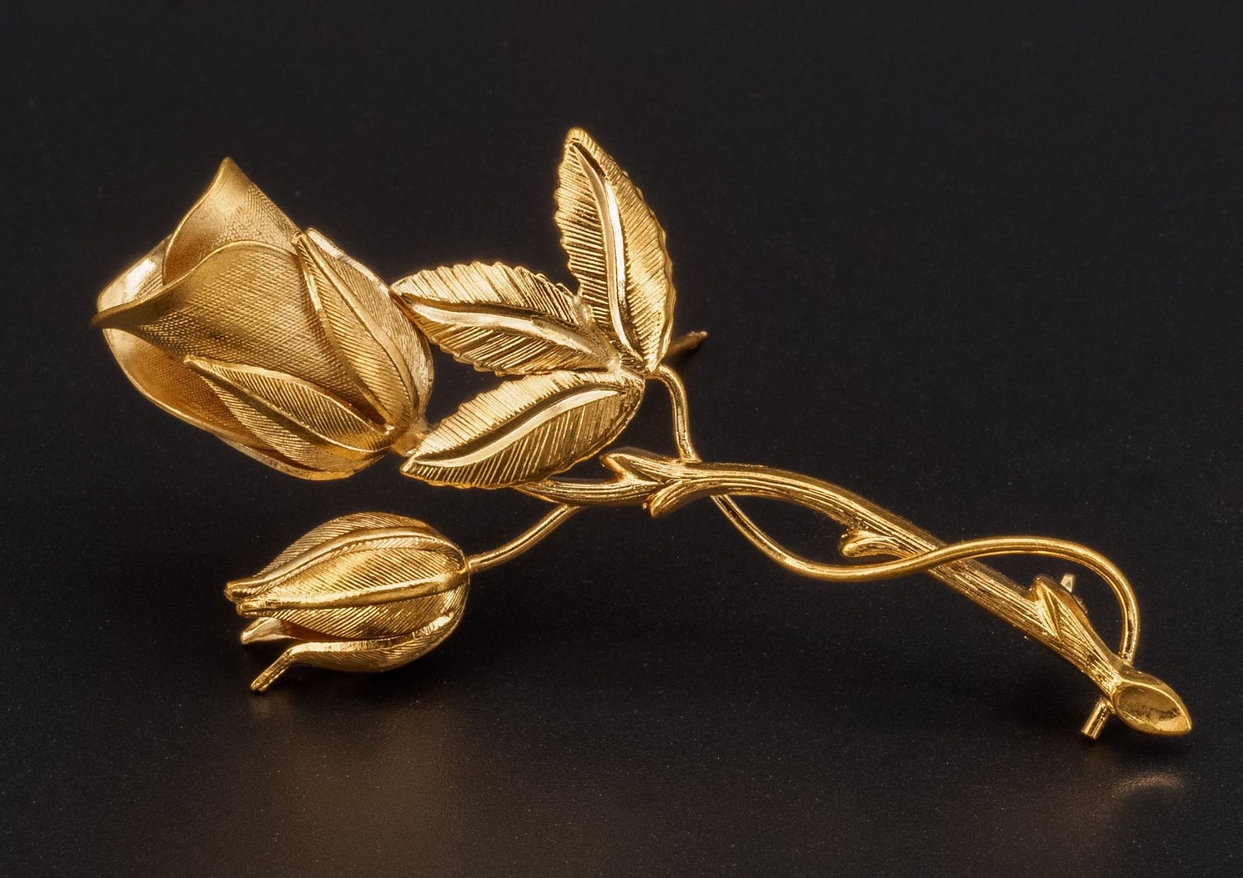 Spille & Fermagli: Vintage goldfarbene Rosenbrosche – Usato da Zürich venduto da nostalgic_treasures