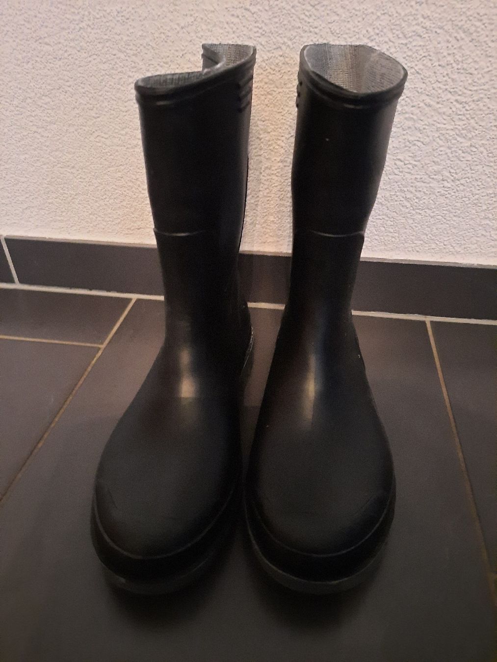 Herrenschuhe: Gummistiefel, schwarz, Grösse 38, neu – Neu (gemäss Beschreibung) aus Jonschwil von sonja8472 1