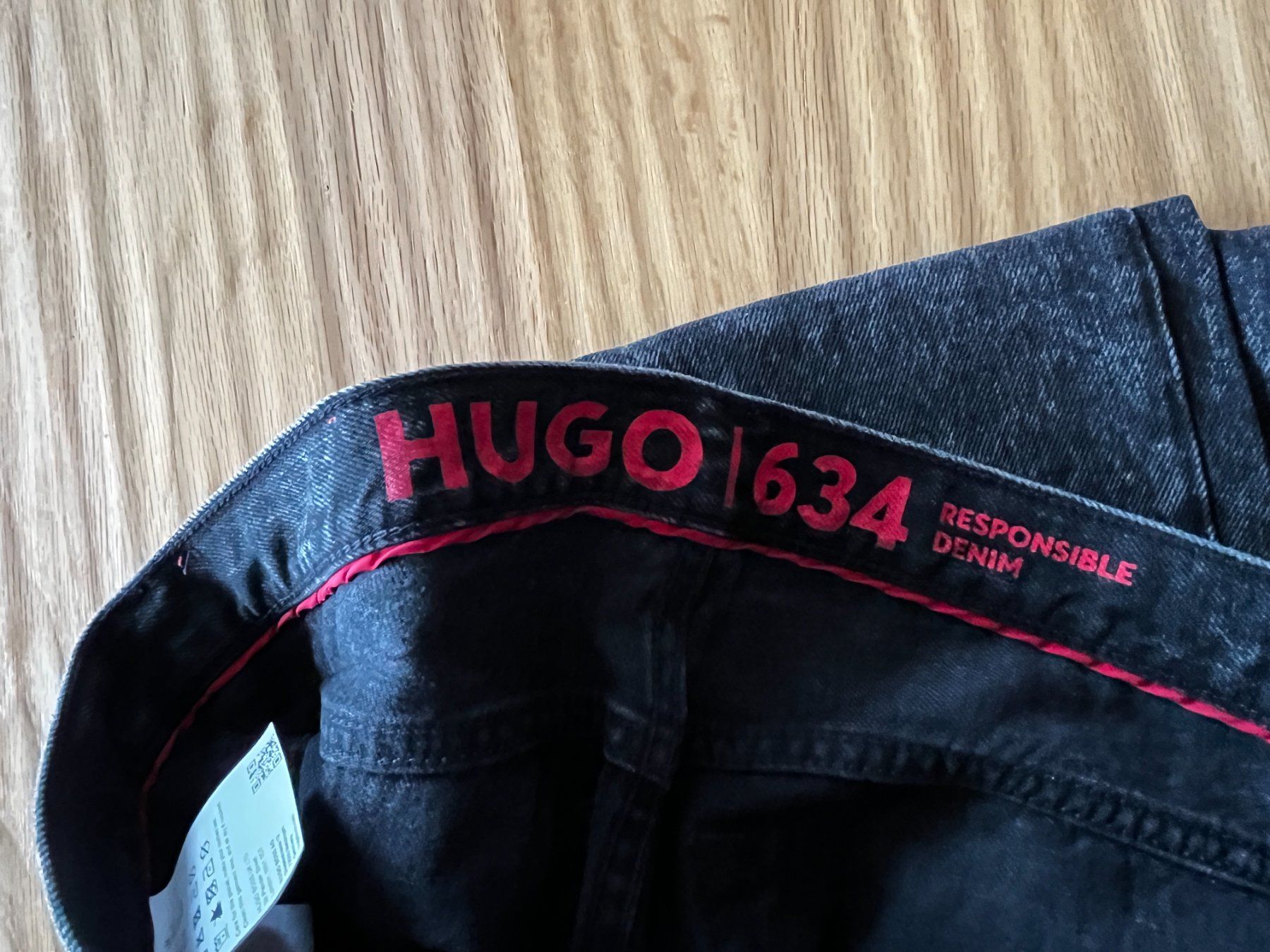 Hugo Boss Jeans: neue Hugo 634 Jeans Gr. 30/ 32 – Neu und originalverpackt aus Aeschi b. Spiez von Jung1 1