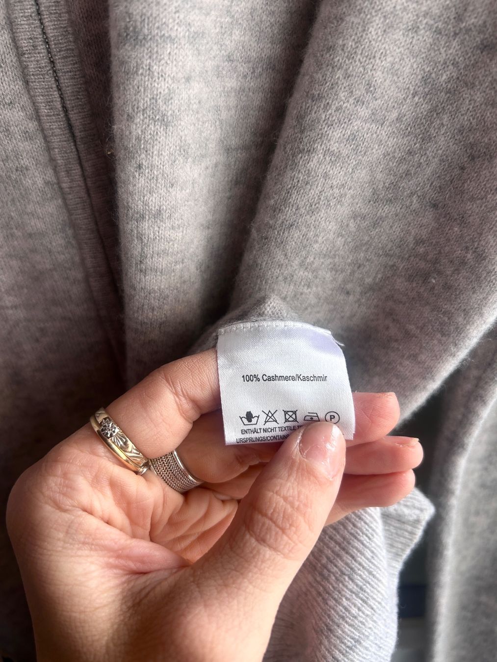 Jacken: Hellgrauer Kaschmir Cardigan - Gr. XL – Gebraucht aus Illnau von Monkky 6