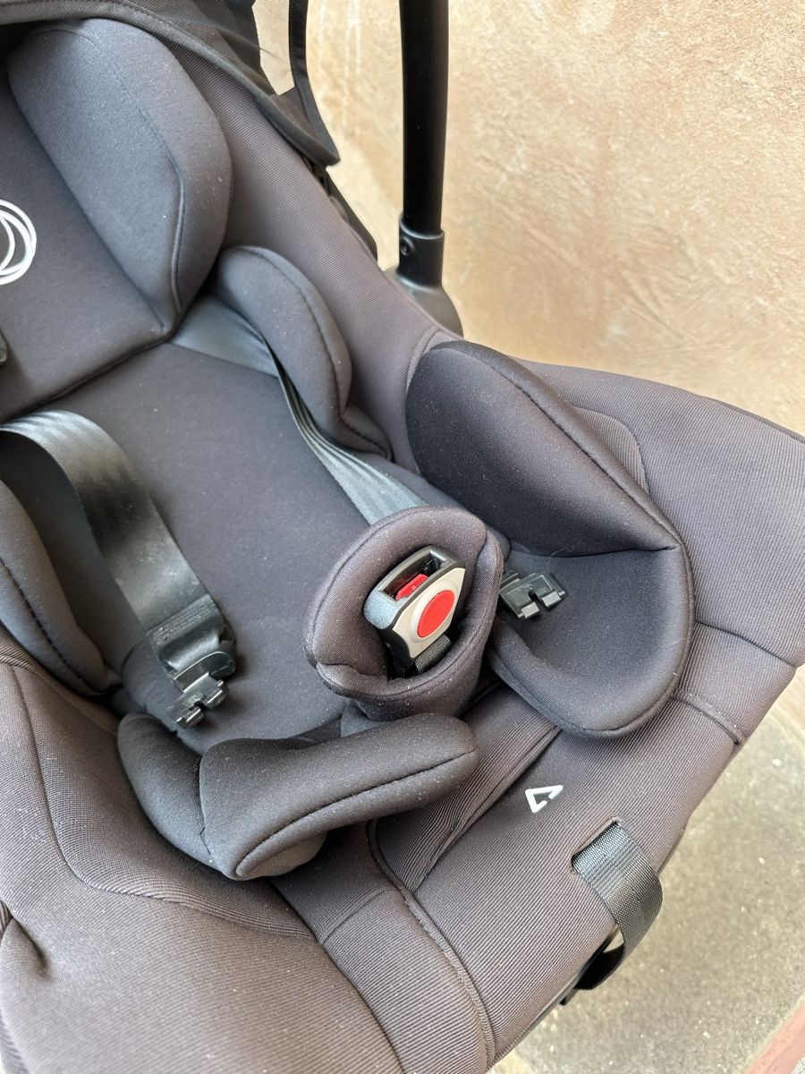 Bugaboo Seggiolini per auto: Bugaboo Turtle Air + isofix 360 base inkl. Adapter – Usato da Orselina venduto da GIONALERIPO 5