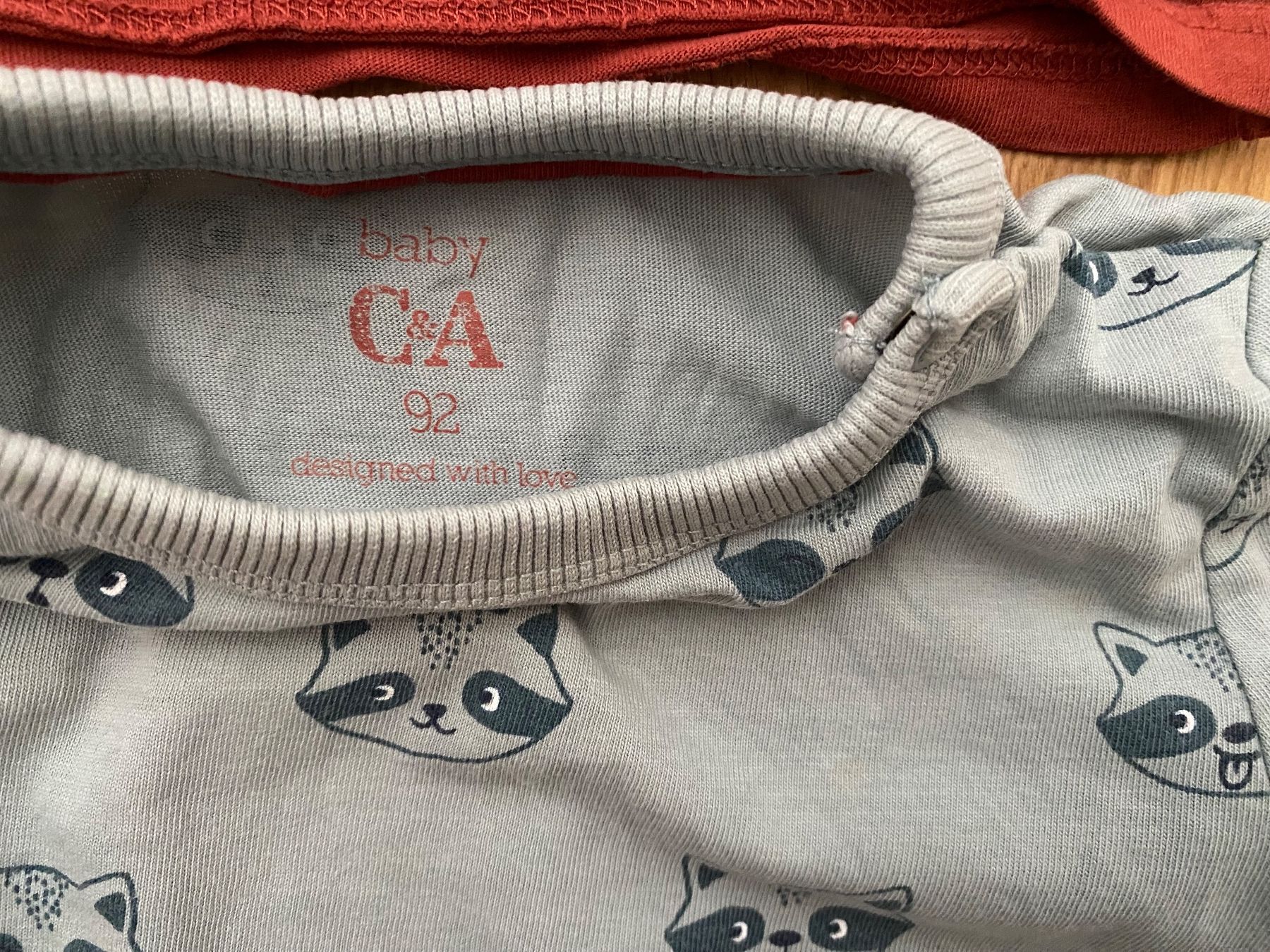 C&A Kleiderpakete & -sets: Set: 2x Langarmshirts C&A Grösse 92 – Gebraucht aus Trachslau von RetoM1982 1
