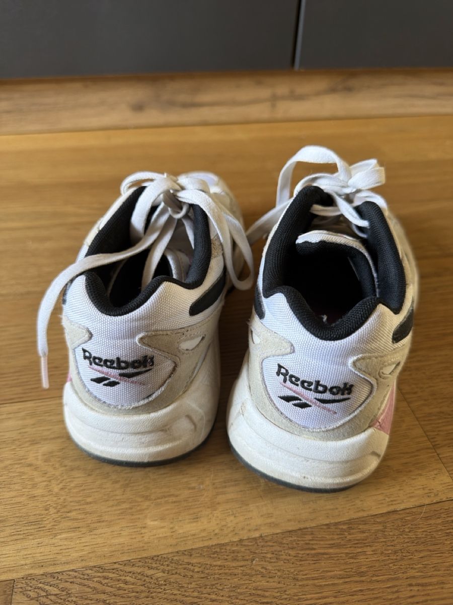 Reebok Damenschuhe: Reebok sneakers 38 – Gebraucht aus Hausen AG von nik_9sg2 2