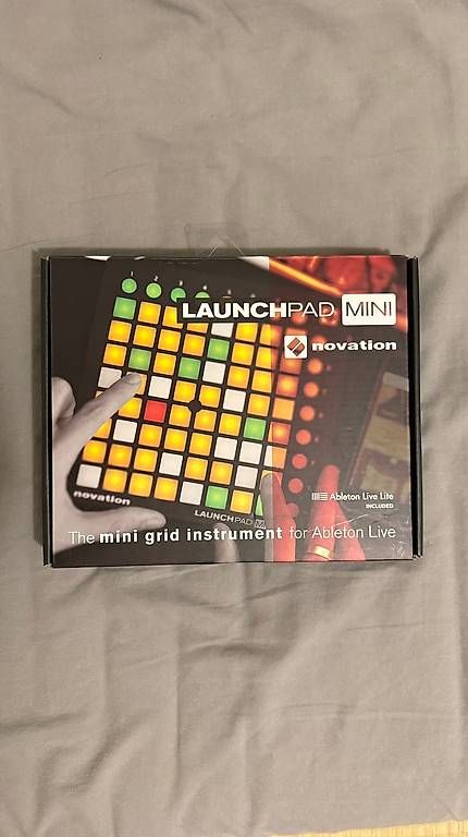 Novation Platines de mixage: Novation Launchpad Mini MK2 - Wie neu – D'occasion à Frauenfeld par phi_7xt8 1