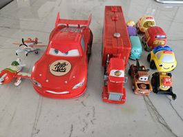 Cars Set teils mit Sound/Licht plus Lightning McQueen Truck 