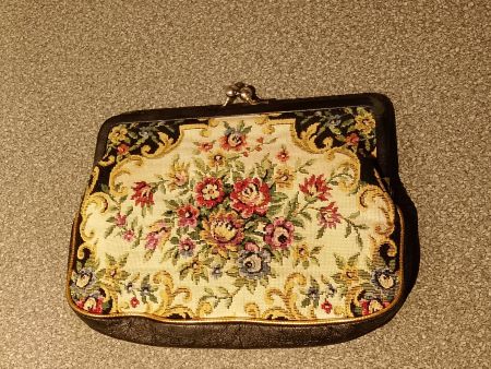 Vintage Blütentraum Portemonnaie, besticktes Leder