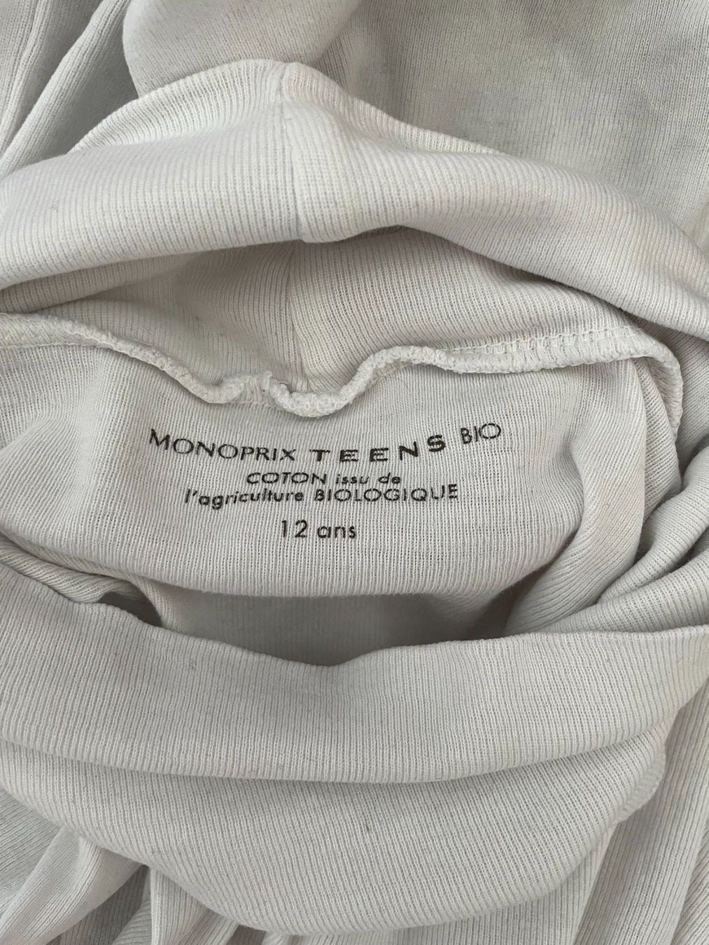 Blusen, T-Shirts & Tops: Col roulé Monoprix Teens Bio – Gebraucht aus Petit Lancy von gil_hr6v 7