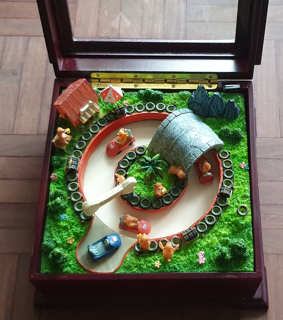Boîtes à musique: Spieldose Race Time – D'occasion à Kreuzlingen par Rschweiz1 4