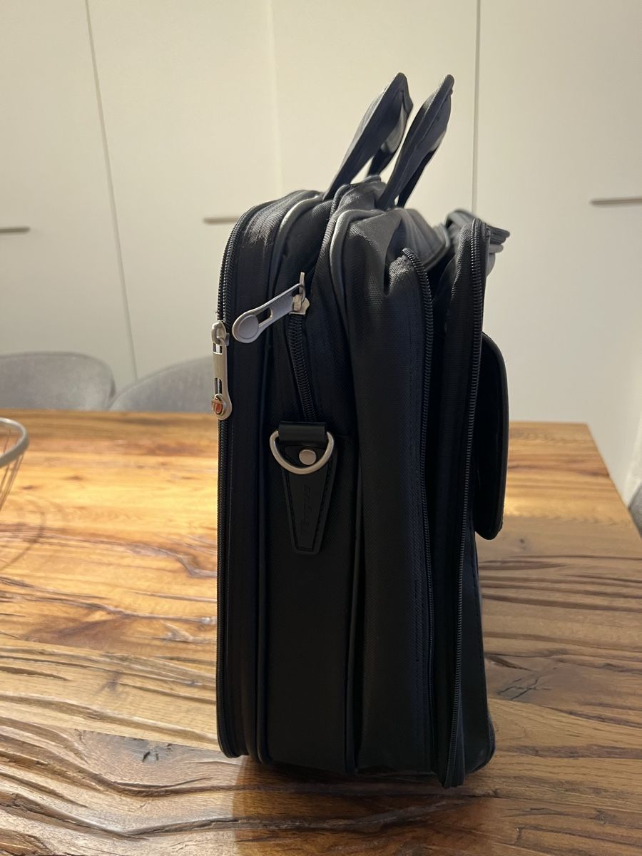 Koffer & Taschen: Laptoptasche Targus Schwarz – Neu (gemäss Beschreibung) aus Chur von ZATO 1