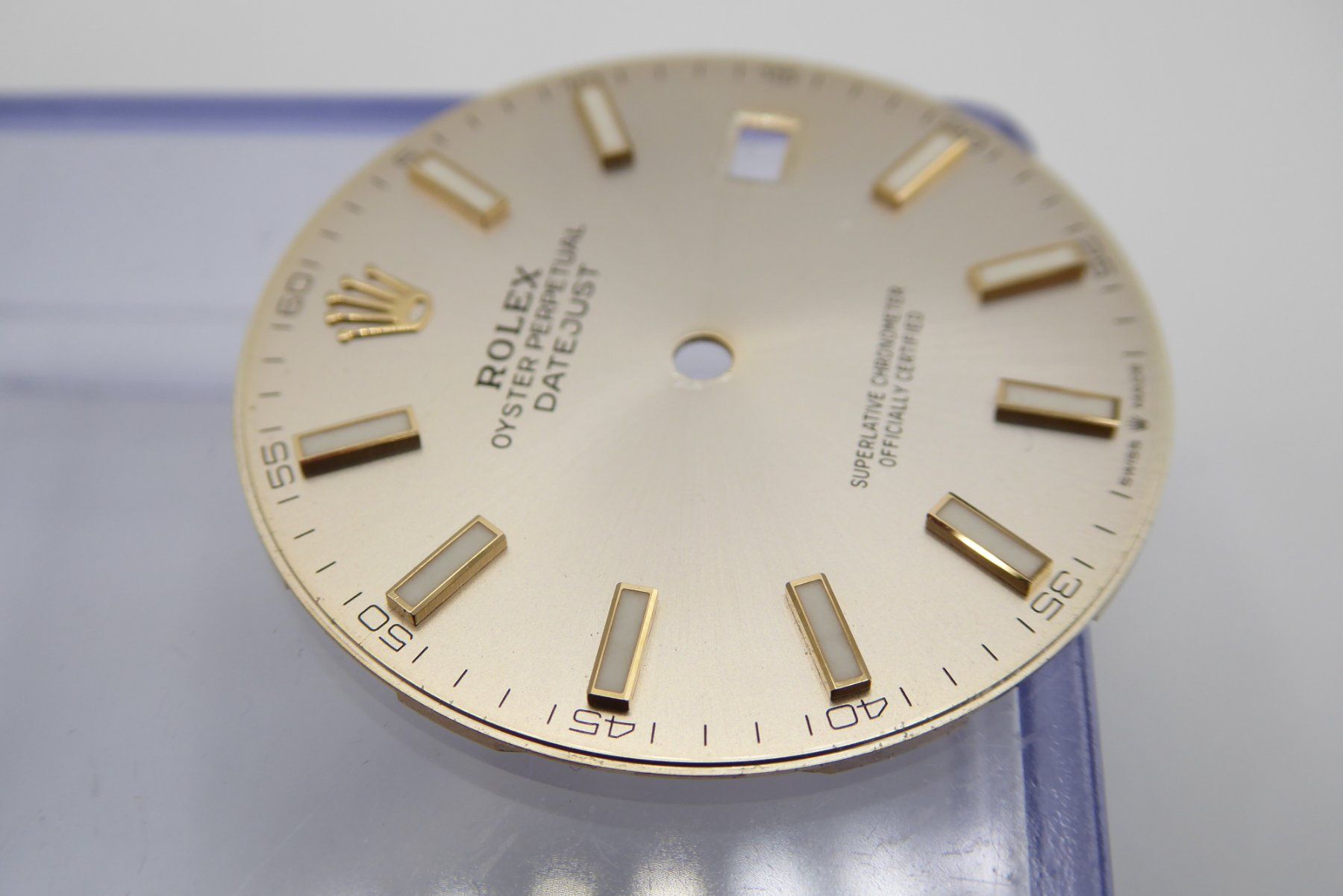 Rolex Orologi: Rolex Datejust 41mm sundust stick dial 126331 – Nuovo (secondo la descrizione) da Geneve venduto da adr_xk6n 3