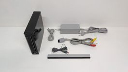 Nintendo Wii mit Zubehör, RVL-001(EUR)