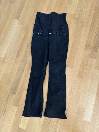 Umstandsjeans flared, Bootcut Grösse M