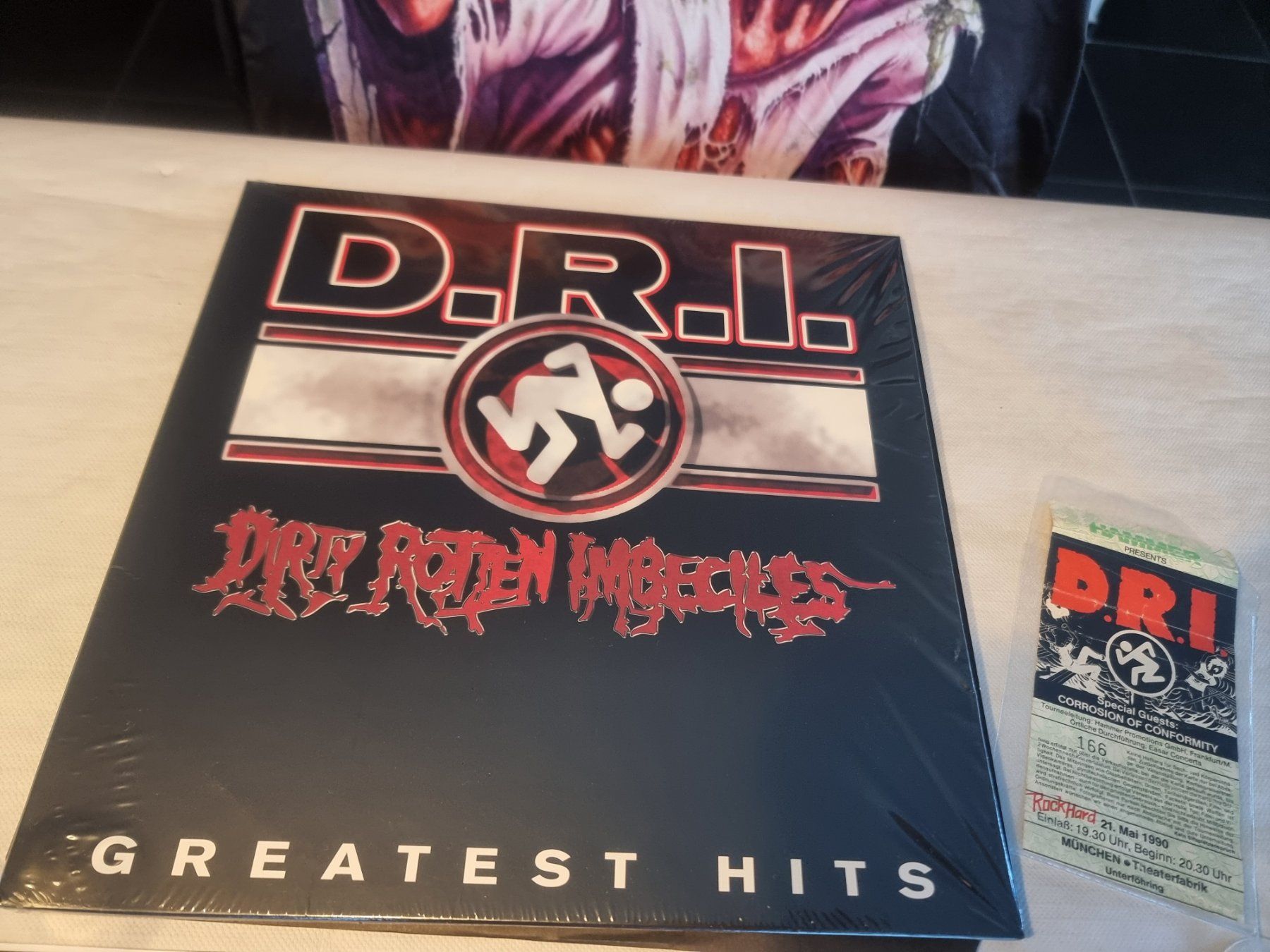 Dischi in vinile: D.R.I – Kollektion, LP, signed Poster, Ticket – Nuovo (secondo la descrizione) da Wangs venduto da poperman 2