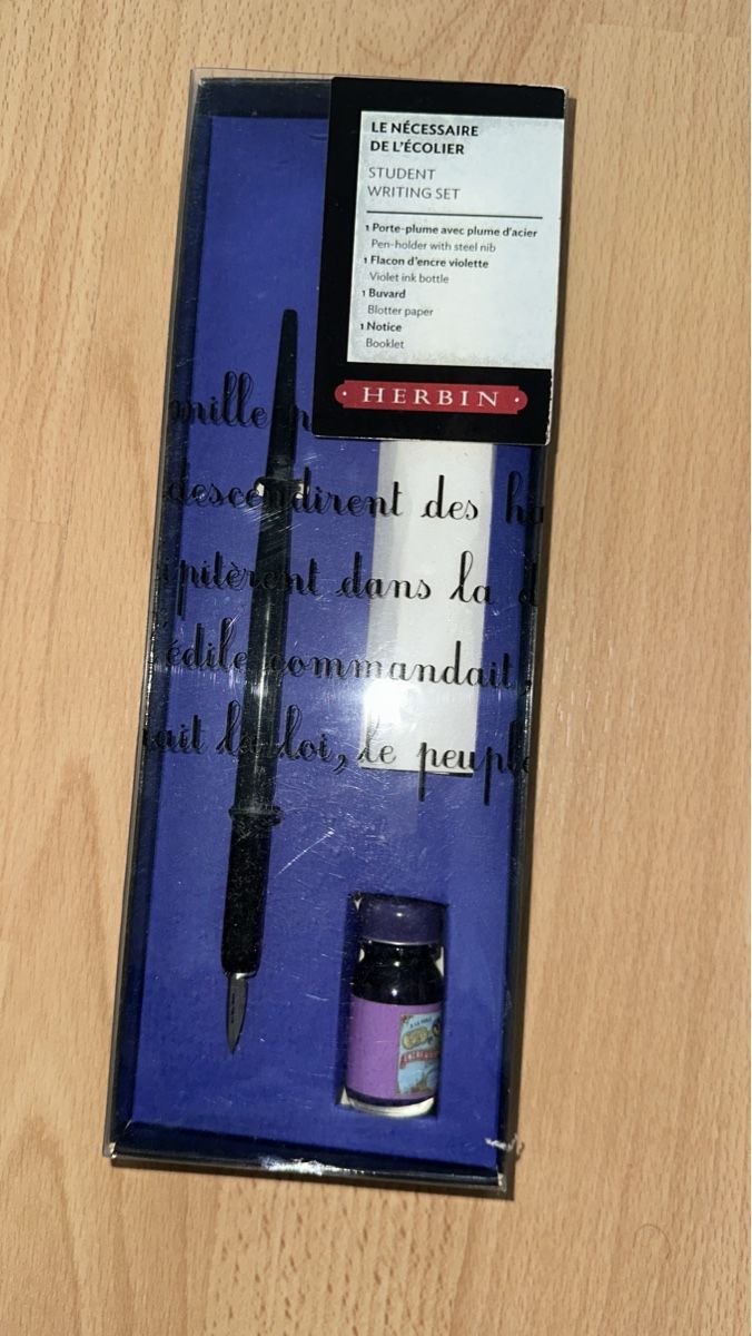 Il mondo degli animali: Kit d'écriture Herbin - plume et encre violette – Nuovo e nell'imballaggio originale da Bülach venduto da sar_j6bk