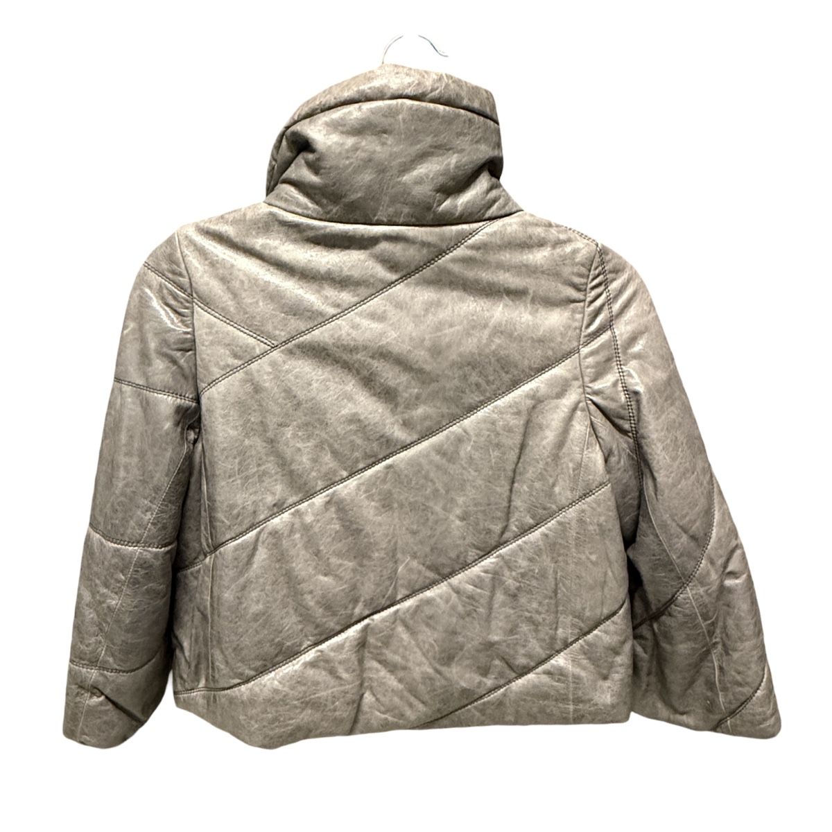 Miu Miu Giacche: Miu Miu Padded Jacket - Leather, Autumn Style, Size M – Nuovo (secondo la descrizione) da Bursinel venduto da rud_9mxh 1