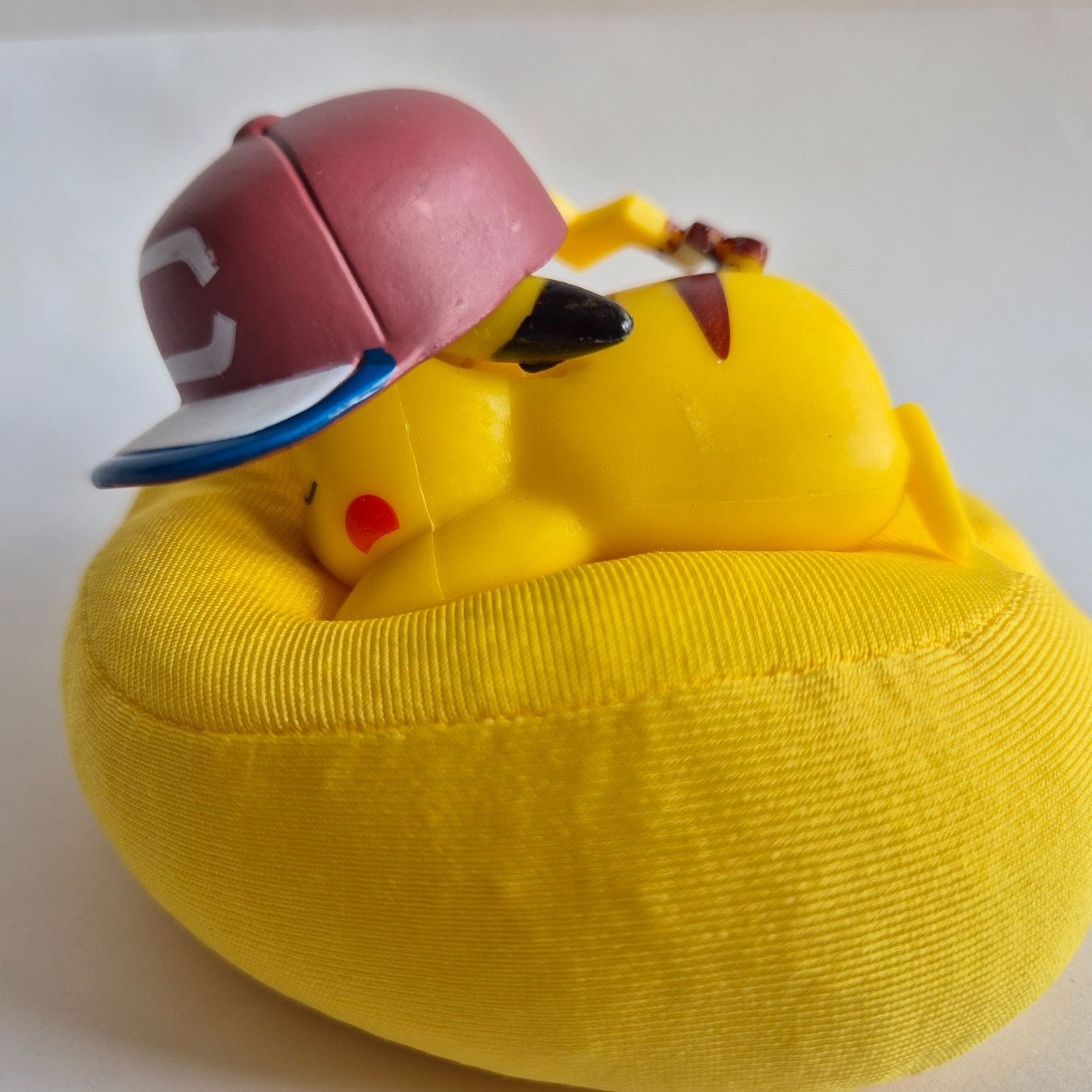 Pokémon Statuette: Pokemon Sammelfigur - Sleeping Pikachu - MER – Nuovo (secondo la descrizione) da Zürich venduto da Mephisto87