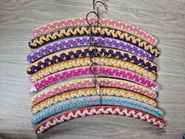 Lot de 10 cintres crochetés vintage - Déco