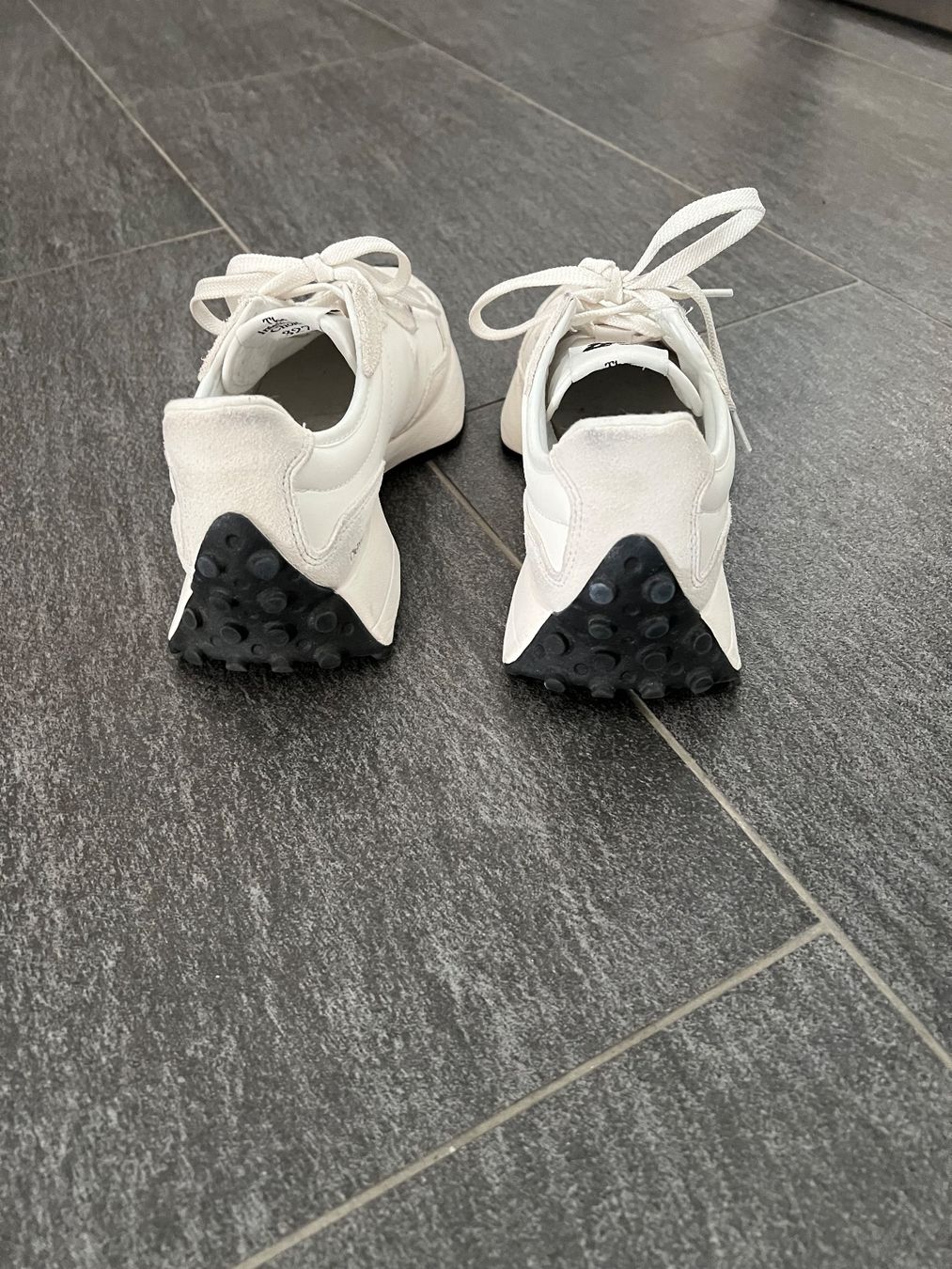 New Balance Damenschuhe: New Balance Sneakers – Gebraucht aus Rüti ZH von car_h7kl 2