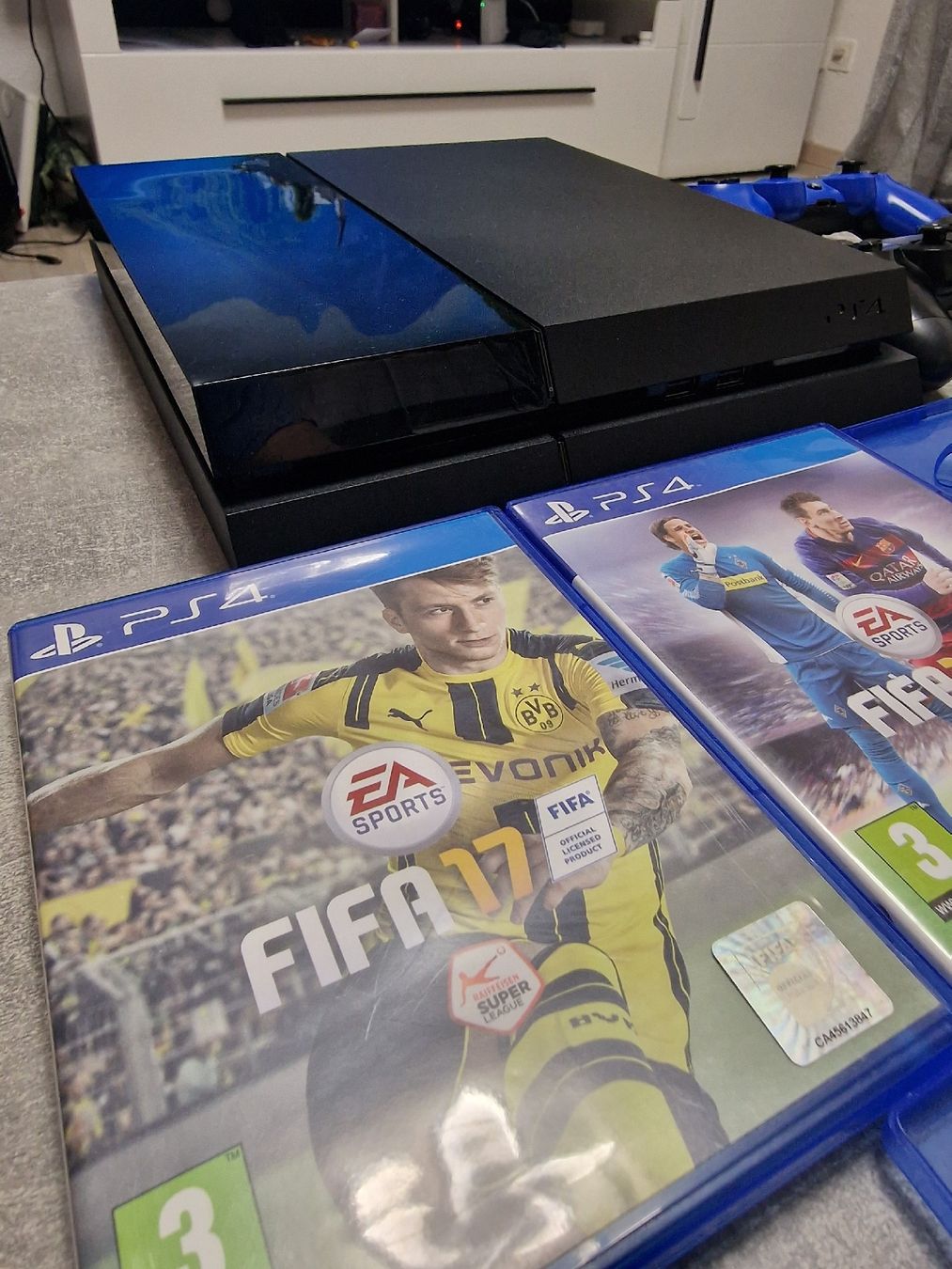 Sony Console: PS4 Konsole Schwarz mit Spiele  – Usato da Herzogenbuchsee venduto da ioa_zcm6 7