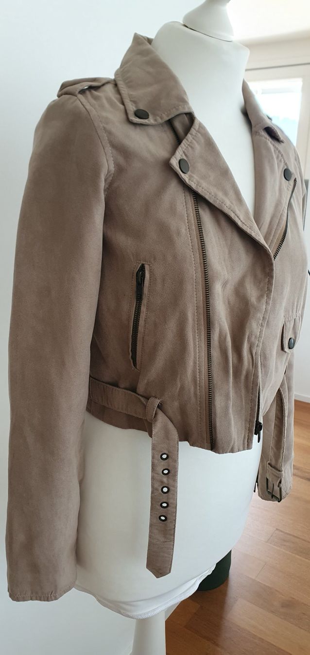 Giacche: Jacke beige Gr. XS Bikerstyle – Usato da Stansstad venduto da InStyle8 5