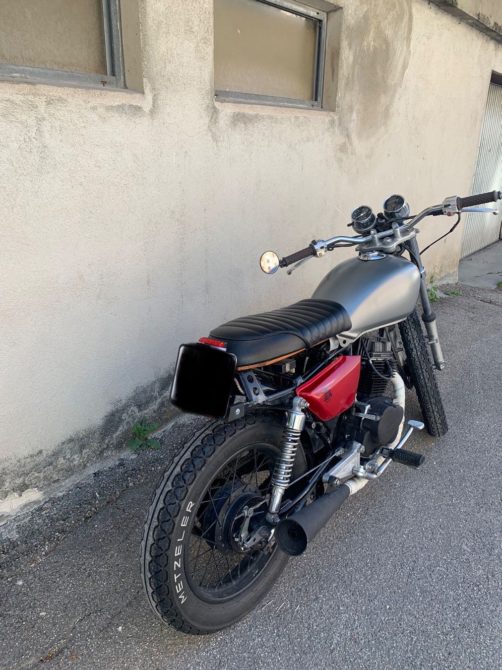 Honda Strada: Honda CM 125 C cafe racer – Usato da La Chaux-de-Fonds venduto da nel_sh2z 1