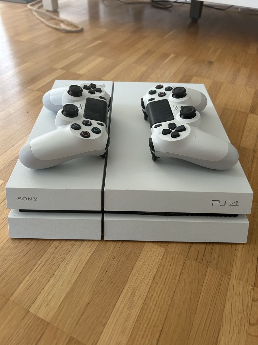 Sony Consoles: PS4  11 – Neuf (Voir description) à Luzern par giv_tmj8