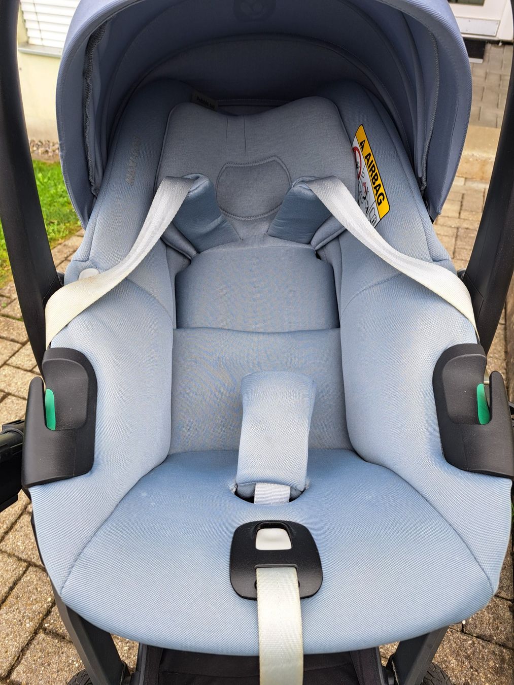 Maxi-Cosi Seggiolini per auto: Maxi-Cosi Pebble 360 mit Basisstation Isofix – Usato da Winikon venduto da nic_2kjk 3