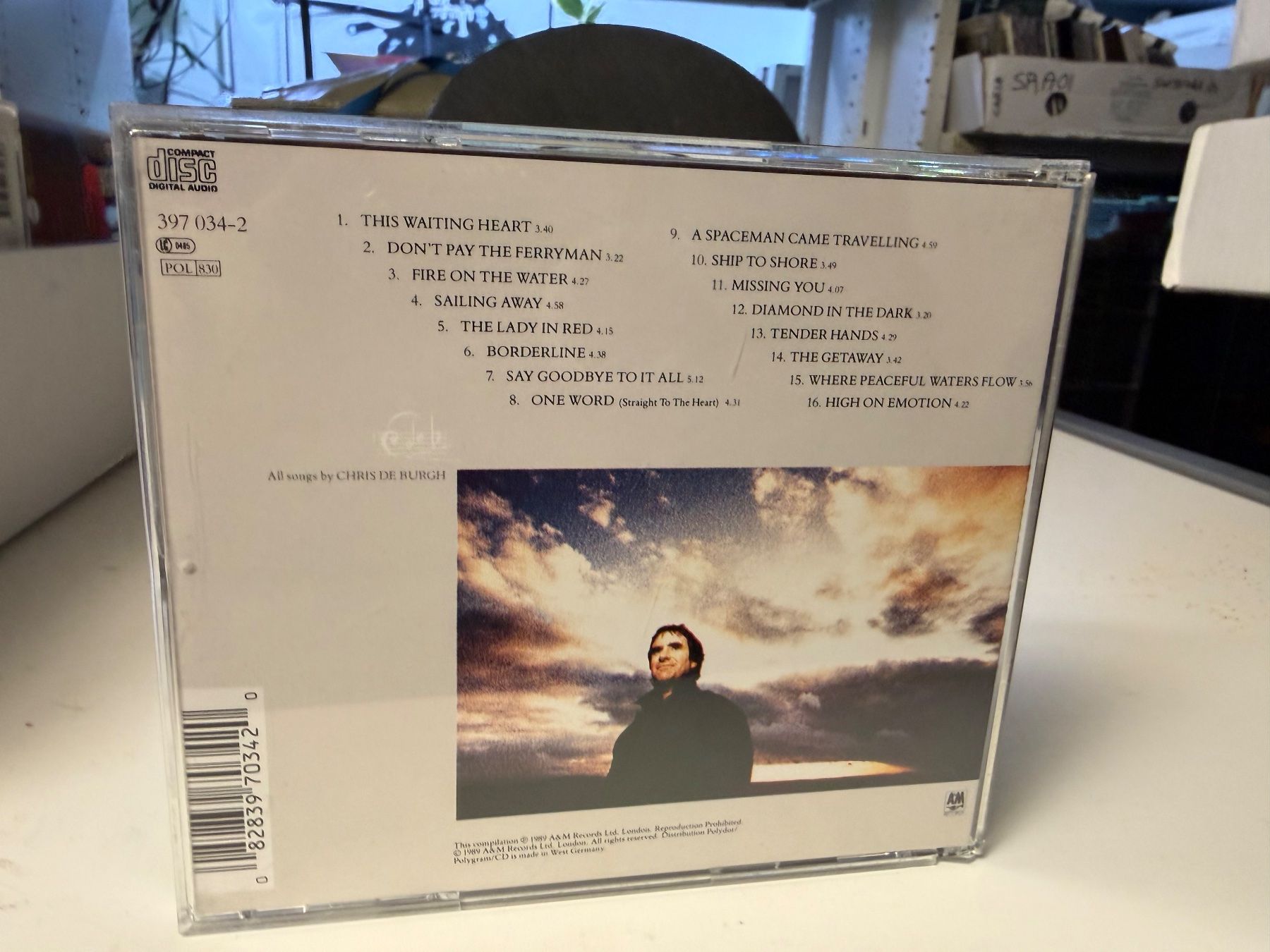 CD: Chris de Burgh - Spark To A Flame - HD23D – Usato da Küsnacht ZH venduto da Jazztilldawn 1