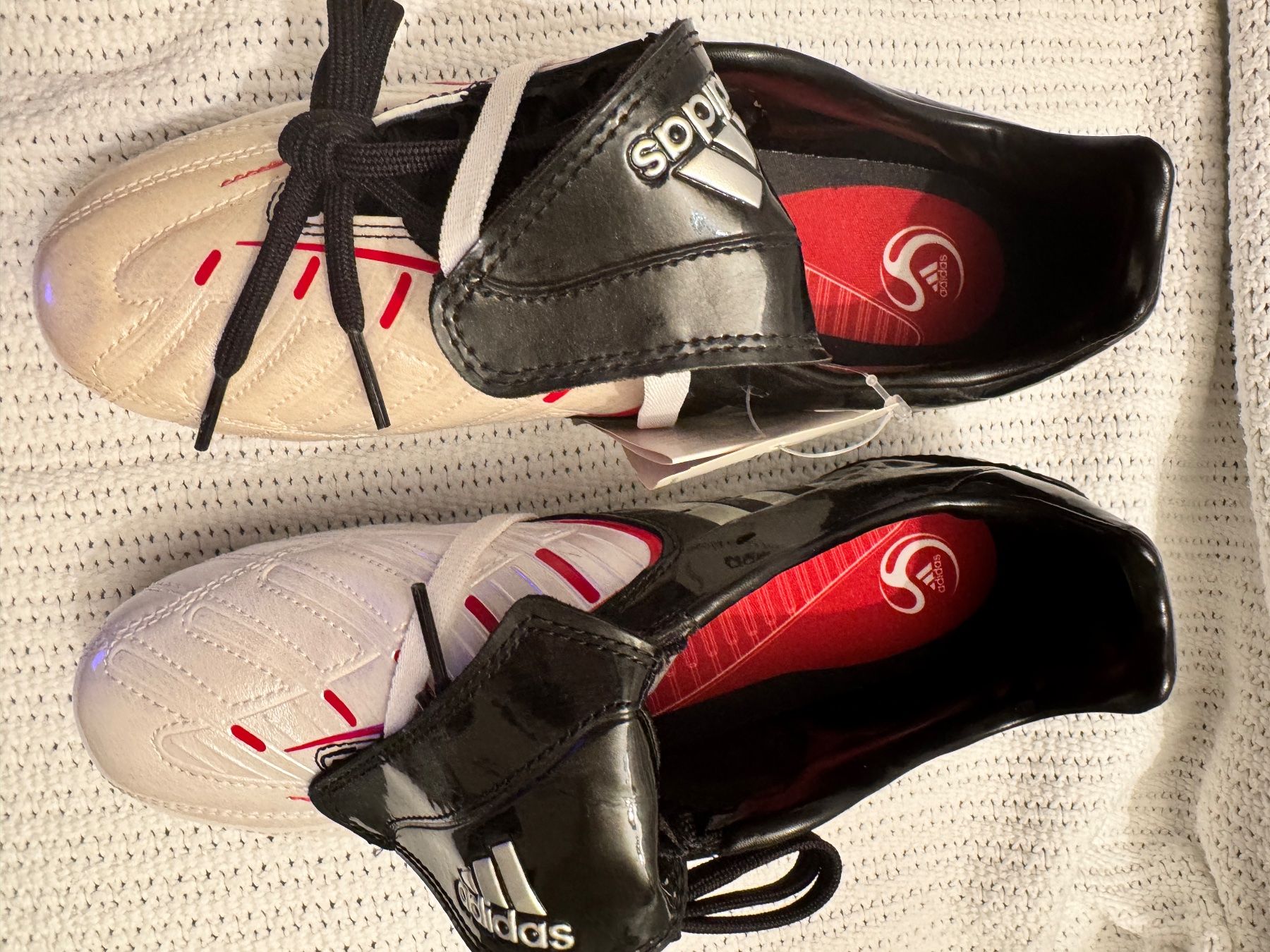 Schuhe für Jungen: Adidas Fussballschuhe – Gebraucht aus Zürich von Cibin 1