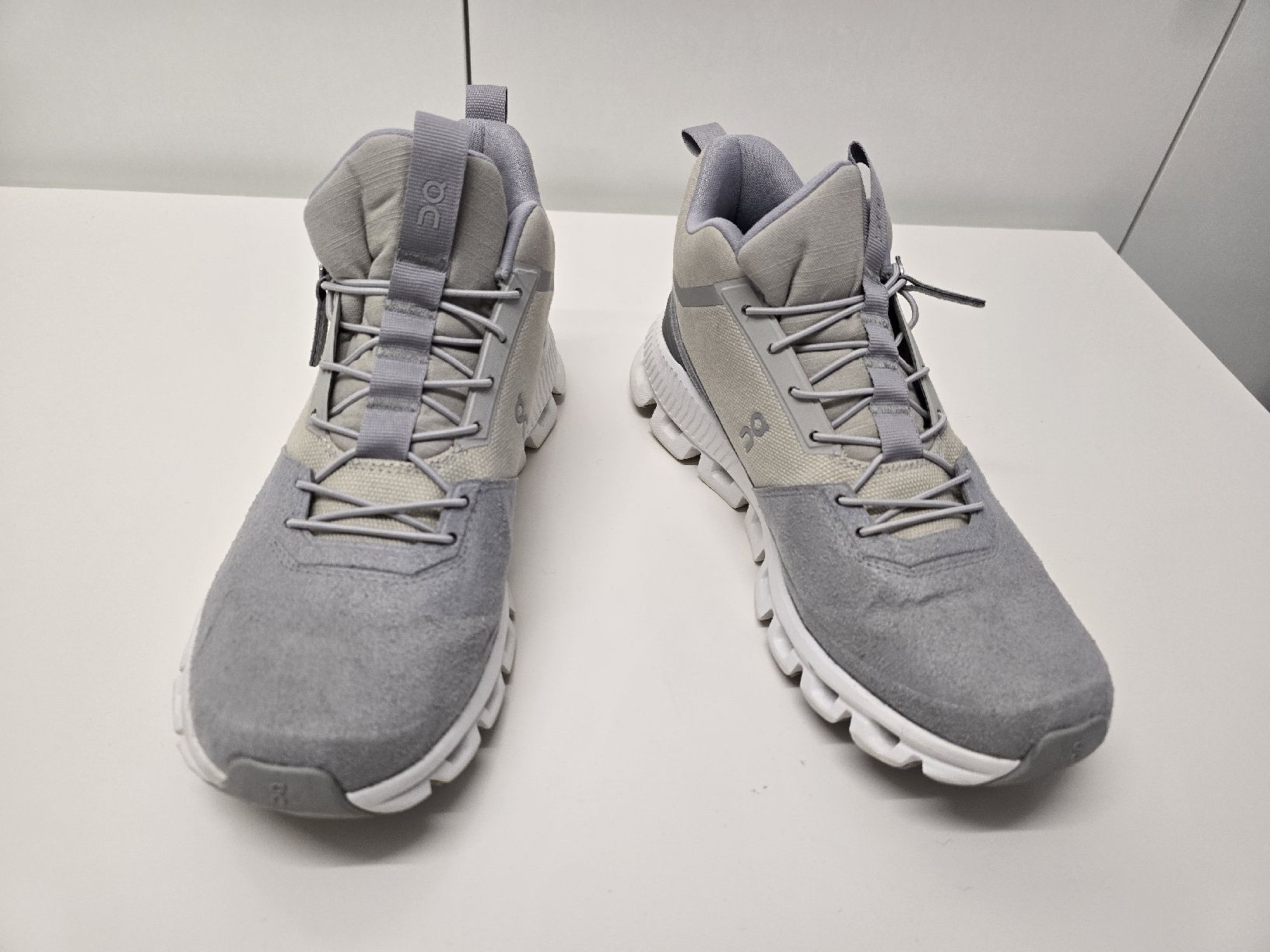 On Chaussures femmes: Damen Cloud Hi Gr.41 – D'occasion à St. Gallen par CAPYCORP 1