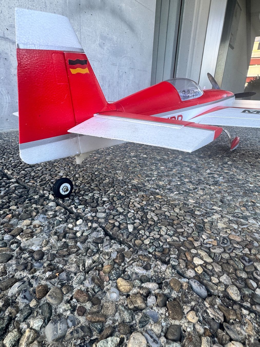 Multiplex RC Kits de montage: Mulitplex Extra 300 S – D'occasion à Wittenbach par SaintCity9300 2