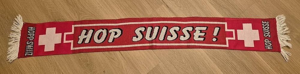 Foulards, Tücher & Schals: Schweizer Fanschal – Gebraucht aus Aarberg von Ghopfy