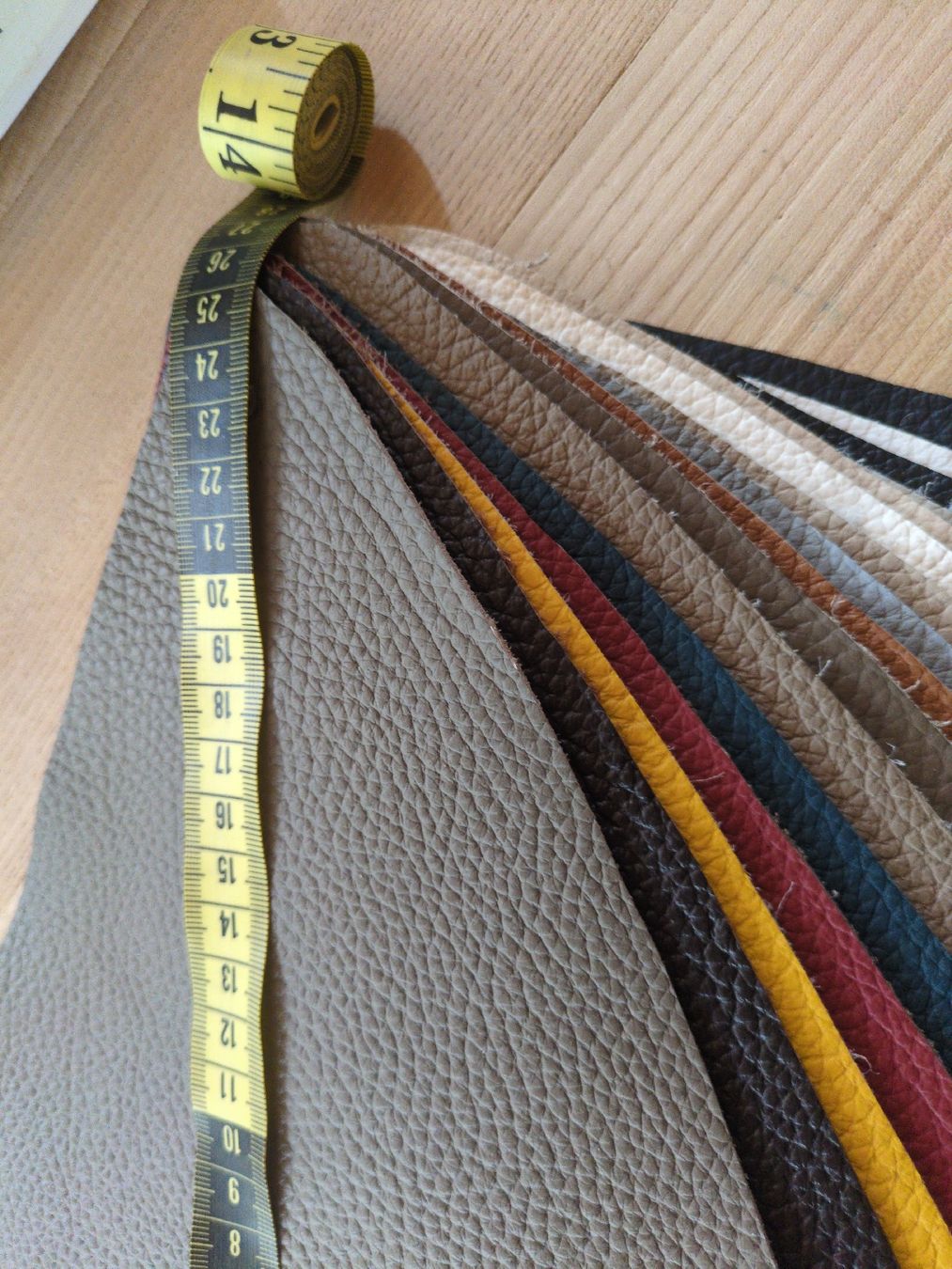 Tissus: Leder Muster 16 Farben (16Stk) Soleda nähen basteln – D'occasion à Fankhaus (Trub) par sun_7677 1