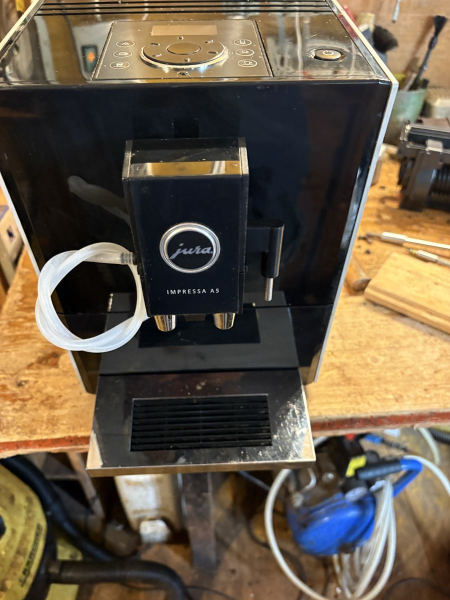 Jura Machines à café & Machines à expresso: Jura A5 – D'occasion à steffisburg par Fluehli3
