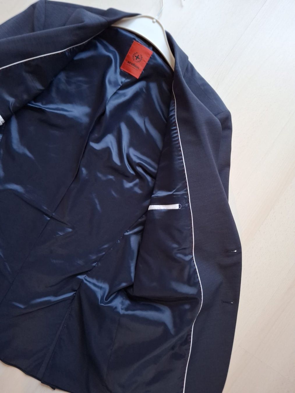 Completi: Strellson Anzug NWT Gr. 48 – Usato da Walterswil SO venduto da Mama_noel 4