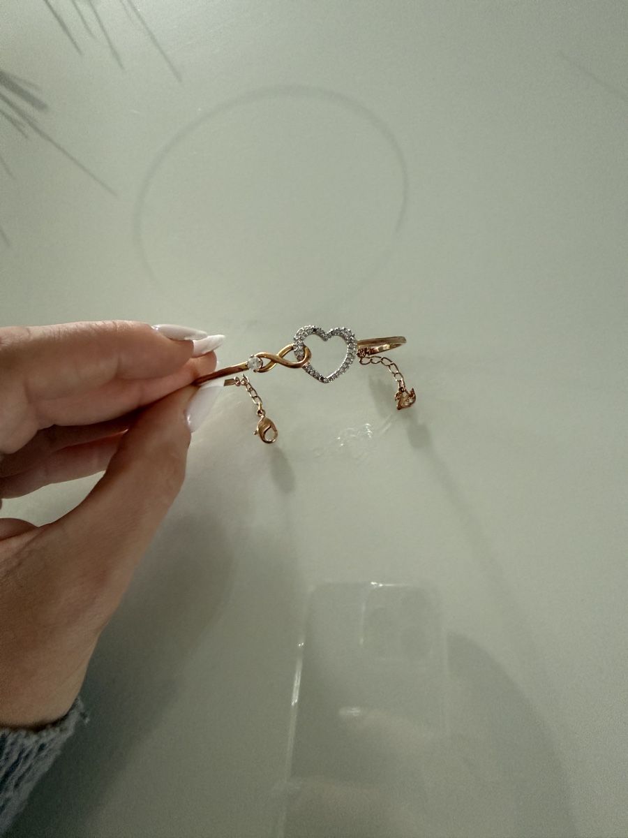 Swarovski Bracciali & Braccialetti: Swarovski Infinity Armband Original Gebraucht – Difettoso da Niederwil AG venduto da Elisa_Mrs 2